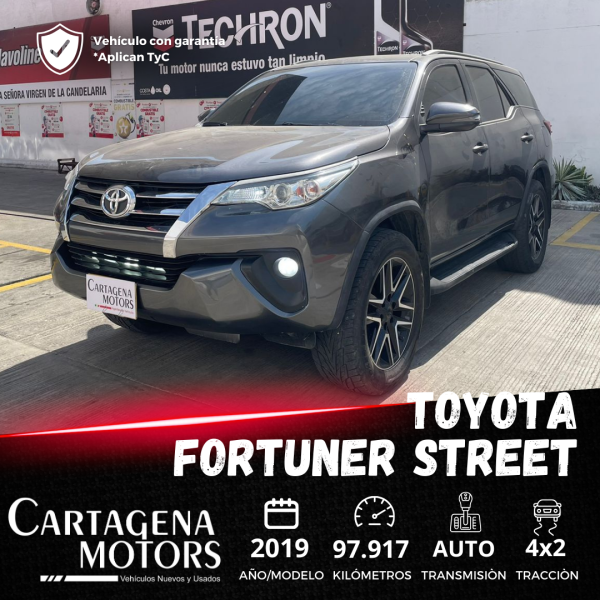 TOYOTA FORTUNER STREET DIÉSEL 2019