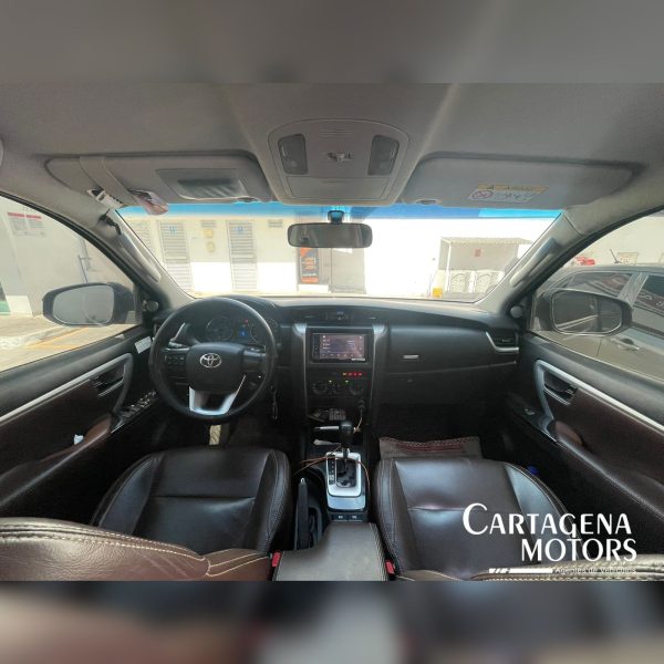 TOYOTA FORTUNER STREET DIÉSEL 2019