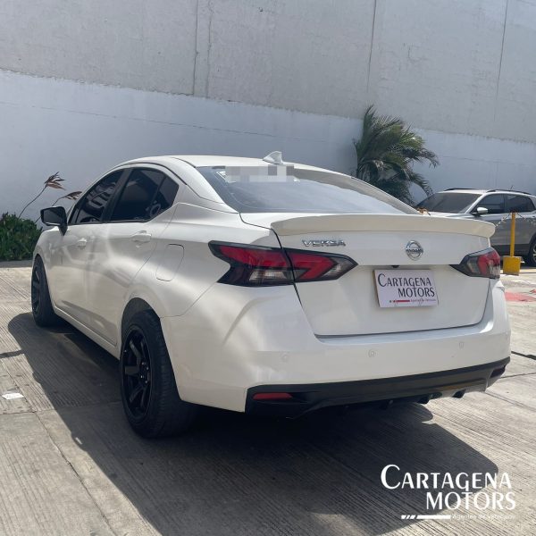NISSAN VERSA EXCLUSIVE 2022