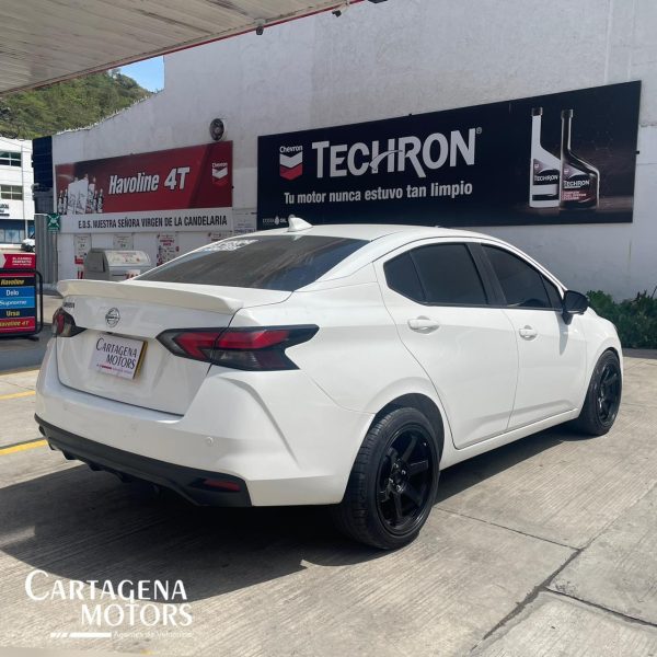 NISSAN VERSA EXCLUSIVE 2022