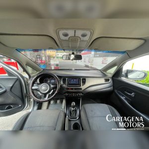 KIA CARENS SUV EX 2015