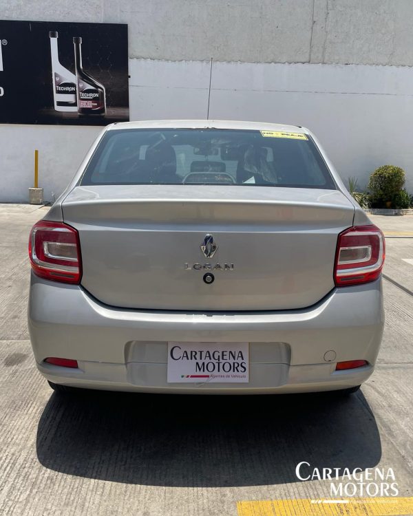 RENAULT LOGAN LIFE 2022