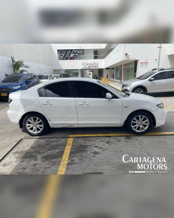 MAZDA 3 SEDAN 2012