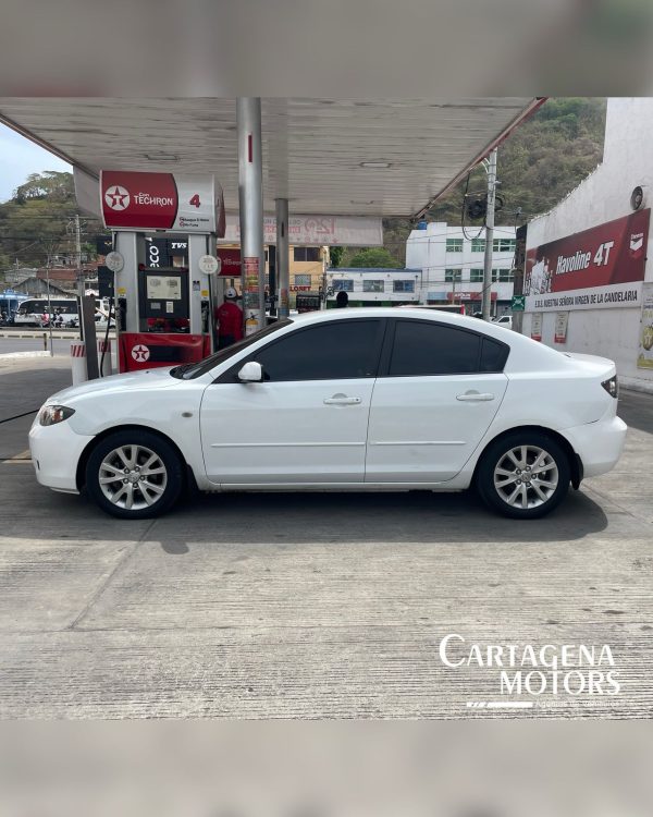 MAZDA 3 SEDAN 2012