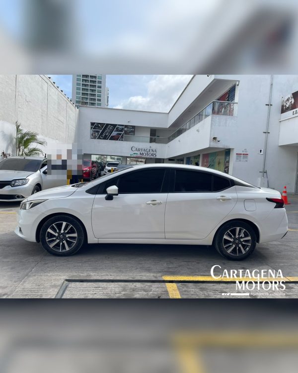 NISSAN VERSA ADVANCE 2023