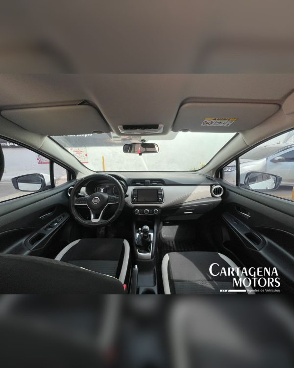 NISSAN VERSA ADVANCE 2023
