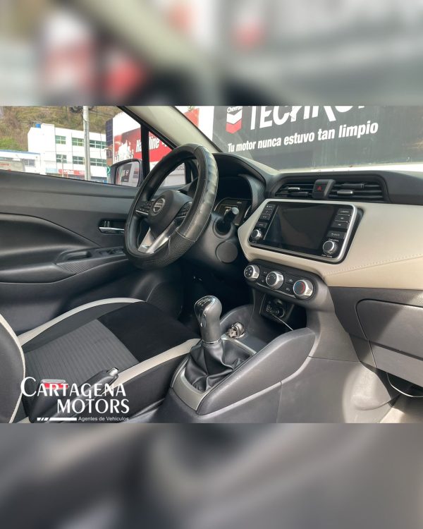NISSAN VERSA ADVANCE 2023