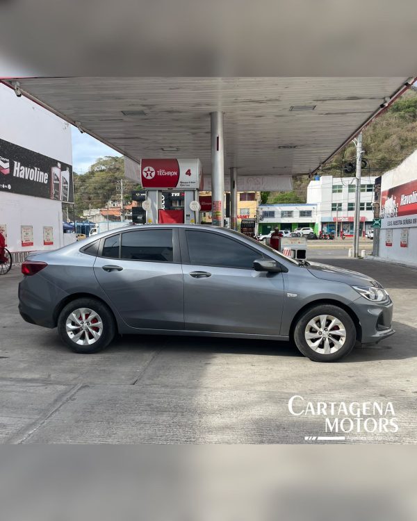 VOLKSWAGEN POLO COMFORTLINE 2022