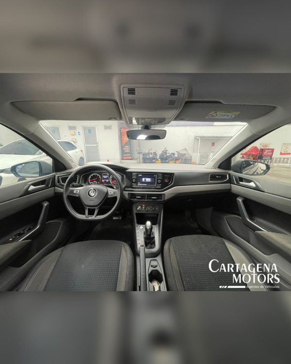 VOLKSWAGEN POLO COMFORTLINE 2022