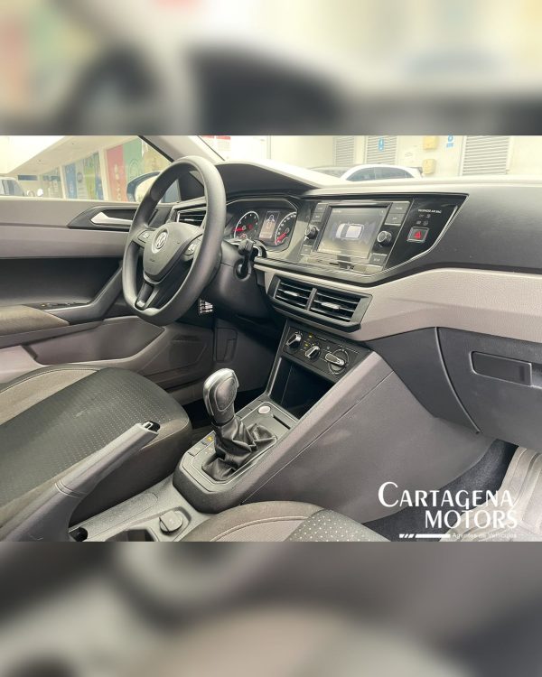 VOLKSWAGEN POLO COMFORTLINE 2022