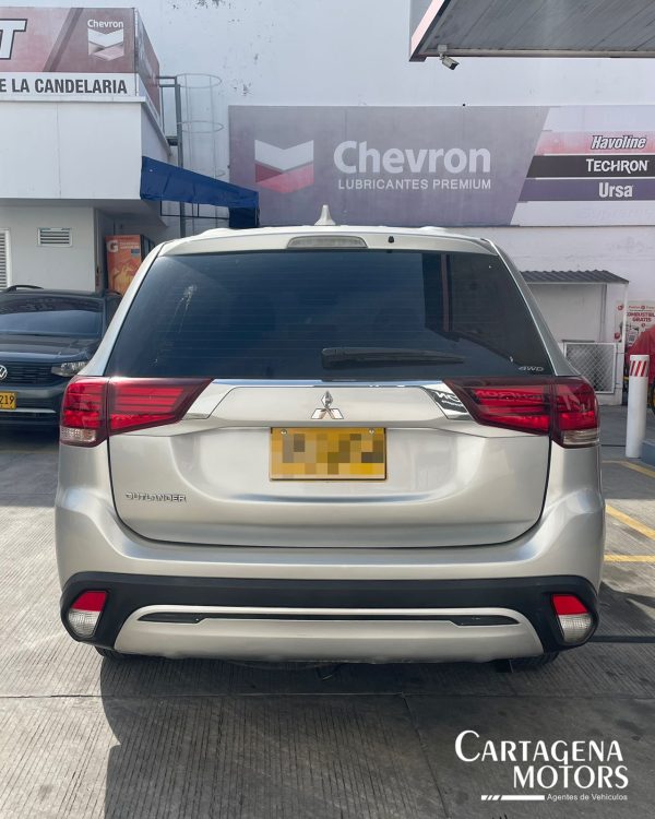 MITSUBISHI OUTLANDER KAITEKI FULL TP 2021