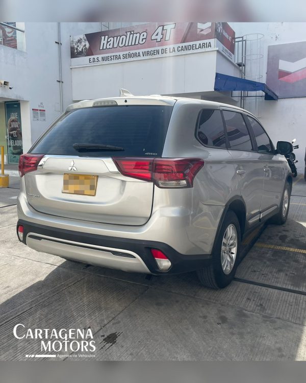 MITSUBISHI OUTLANDER KAITEKI FULL TP 2021