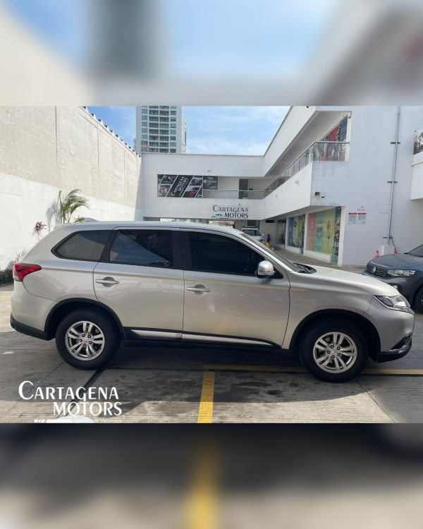 MITSUBISHI OUTLANDER KAITEKI FULL TP 2021