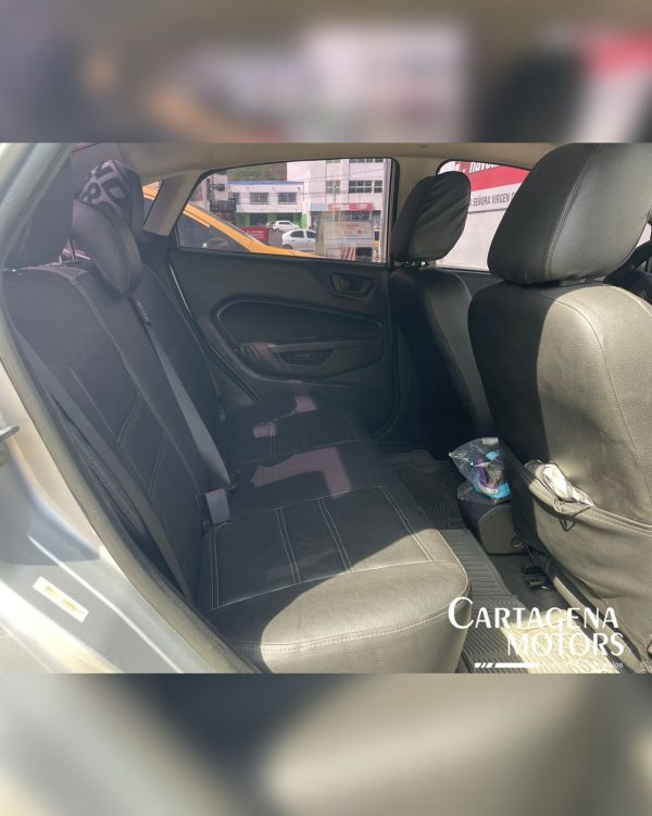 FORD FIESTA SE 2011