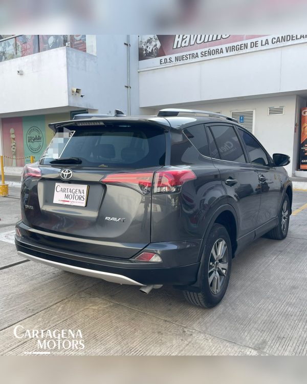 TOYOTA RAV 4 STREET 2018