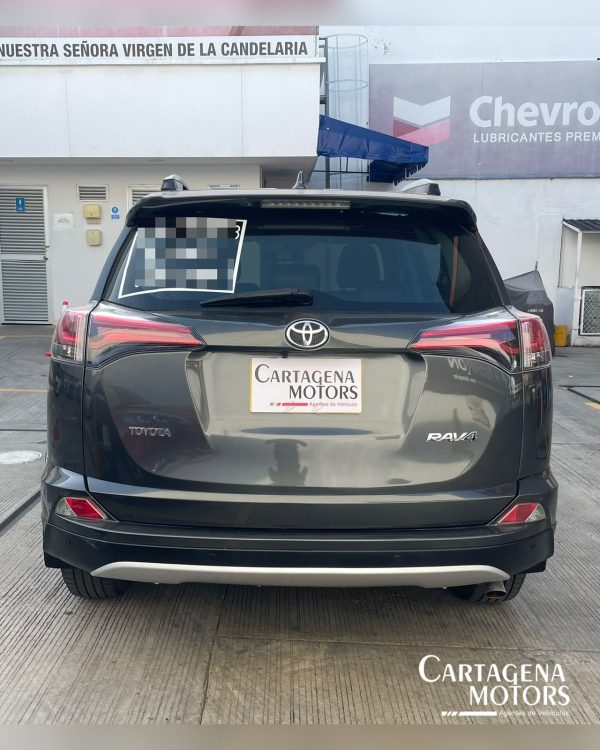 TOYOTA RAV 4 STREET 2018