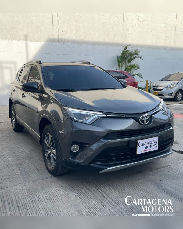 TOYOTA RAV 4 STREET 2018