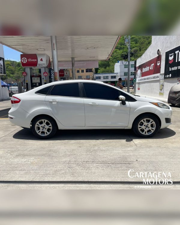 FORD FIESTA SE 2016