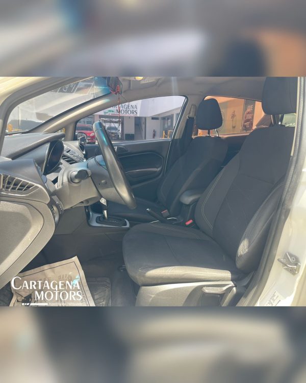 FORD FIESTA SE 2016