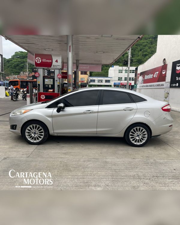 FORD FIESTA SPORTBACK TITANIUM 2016