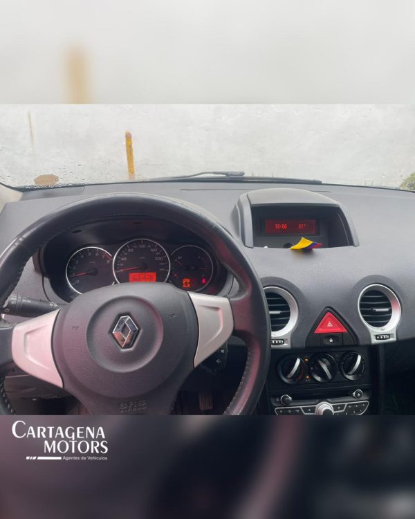 RENAULT KOLEOS EXPRESSION 2011