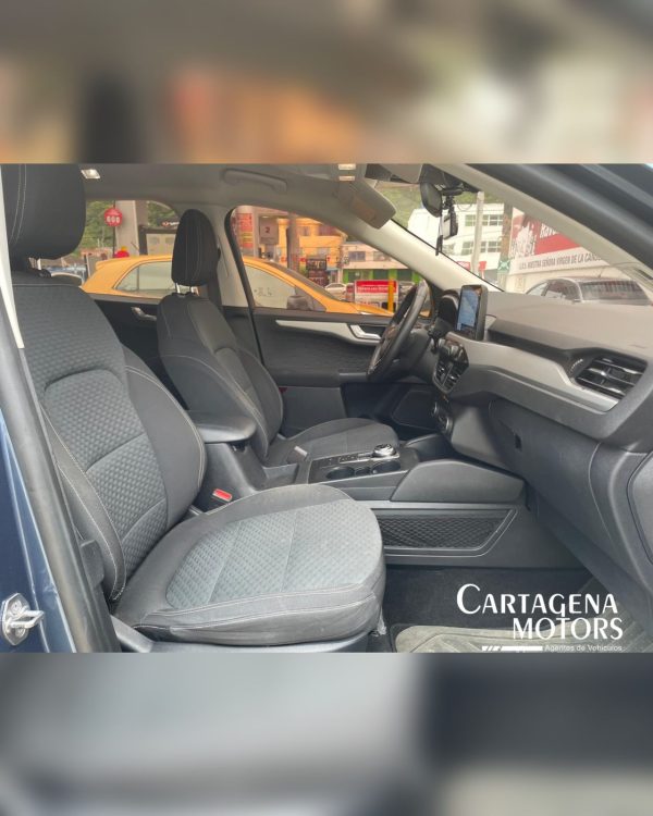 FORD ESCAPE SE 2021