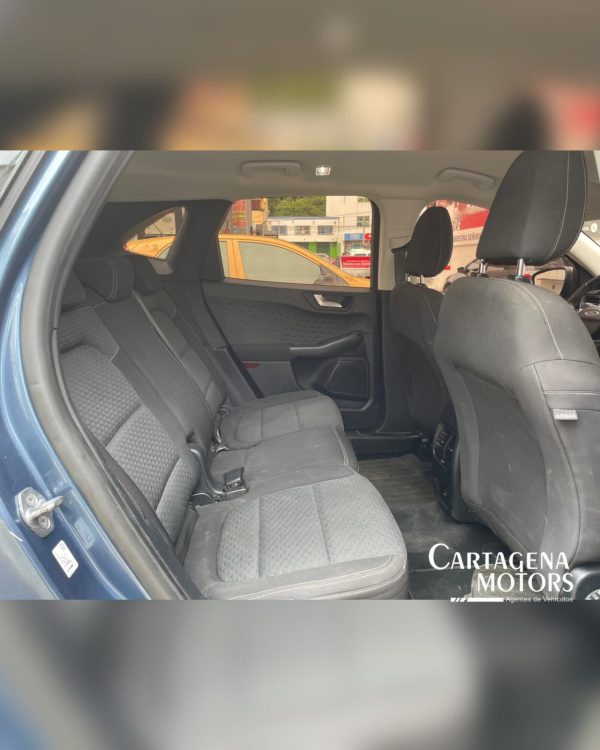 FORD ESCAPE SE 2021