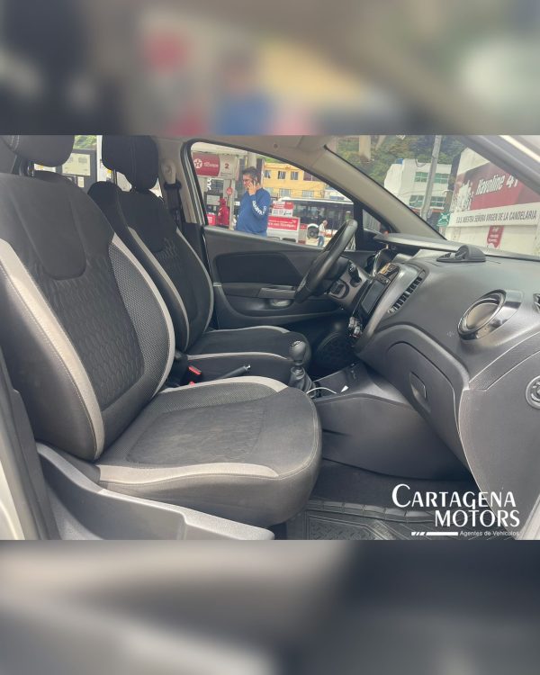 RENAULT CAPTUR ZEN 2018