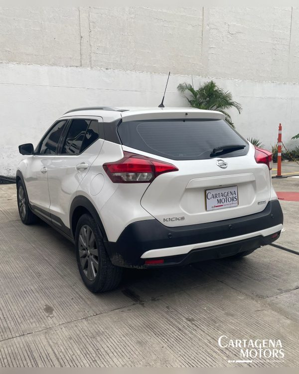 NISSAN KICKS EXCLUSIVE 2021