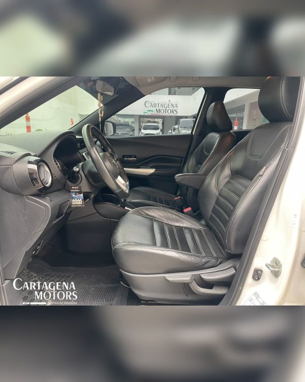 NISSAN KICKS EXCLUSIVE 2021