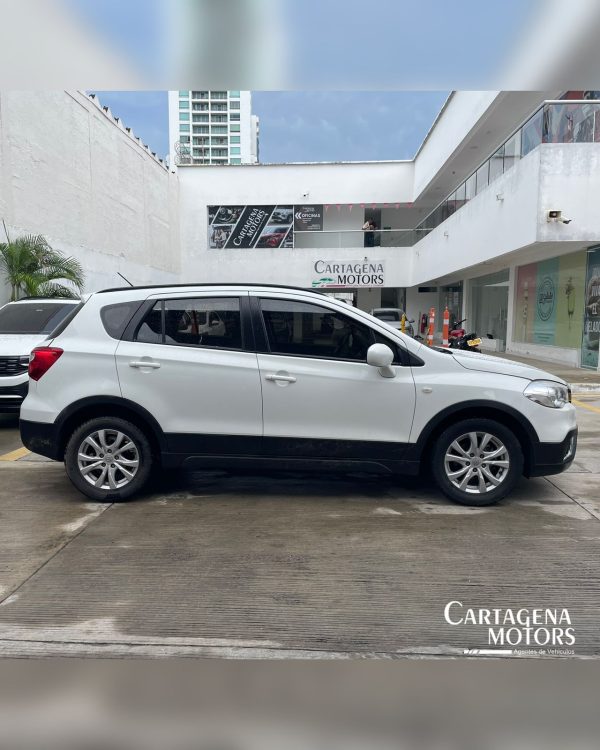 SUZUKI SCROSS 2WD AT 2022