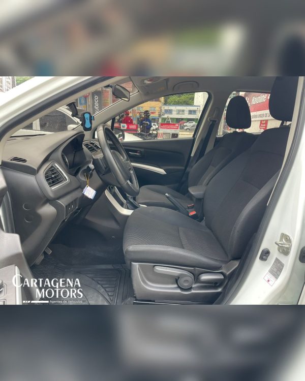 SUZUKI SCROSS 2WD AT 2022
