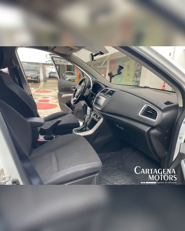 SUZUKI SCROSS 2WD AT 2022