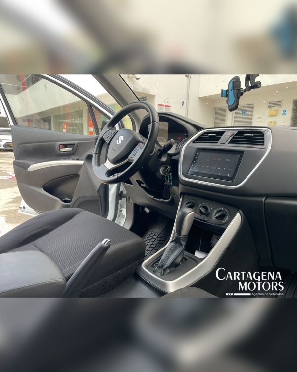 SUZUKI SCROSS 2WD AT 2022