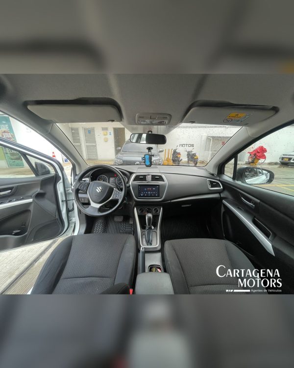 SUZUKI SCROSS 2WD AT 2022